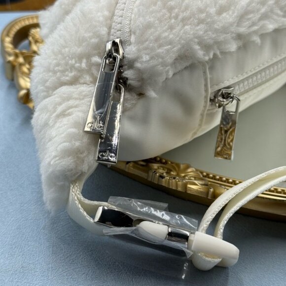 🆕 ALO YOGA 🧿 NWOT Sherpa Explorer Fanny Pack - Ivory - Picture 8 of 16
